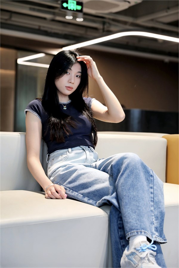 DD女装2026春新季|以衣为笔,书写春日职场与生活的双面诗篇