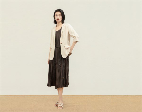 禾等Helen Moda 2026春新款｜刚柔并济的职场美学：以衣载道，诠释现代女性的力量与优雅