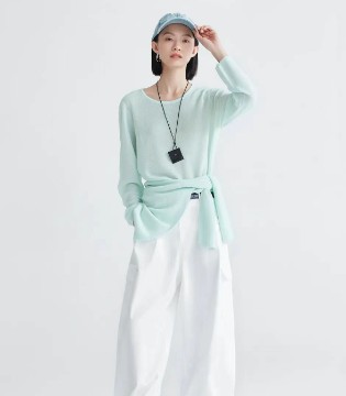 把春天穿在身上｜百图betu 亚麻格纹新装，让通勤也自带光合作用