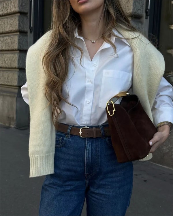 一件衬衫搞定早春｜通勤时髦两不误的搭配密码