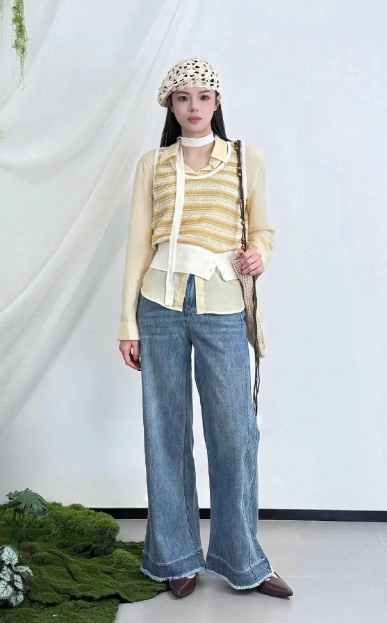 VIVIS春日衣橱｜在蕾丝与条纹间，捕捉生命的褶皱