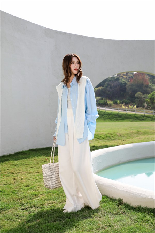 解构主义新章：OR.Kart衬衫，以自由剪裁重塑春日衣橱