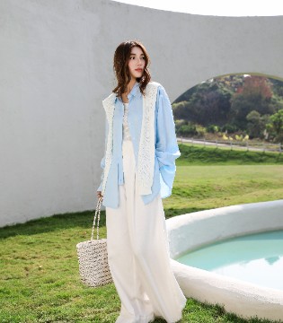 解构主义新章：OR.Kart衬衫，以自由剪裁重塑春日衣橱