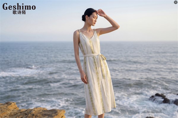 歌诗陌Geshimo：你生来是风，不必困于玫瑰的形状