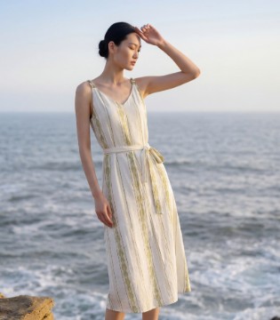 歌诗陌Geshimo：你生来是风，不必困于玫瑰的形状