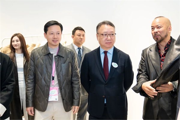 聚势向新，潮涌不息|海宁展团燃动上海2026CHIC春季展