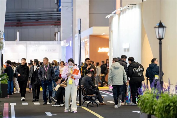 聚势向新，潮涌不息|海宁展团燃动上海2026CHIC春季展