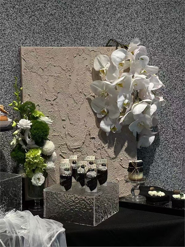 薇薇希VIVIS｜以衣为媒，唤醒现代女性的自由美学灵魂