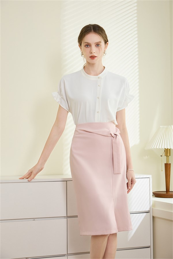 艾丽哲（Ailizhe）白衫穿搭指南：通勤进阶术，用一件白衫解锁「高级感气质」