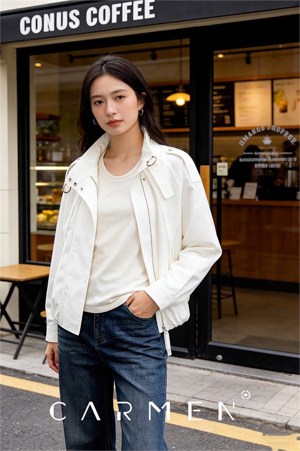 卡蔓女装：米白飞行夹克，解锁春日自由新风尚