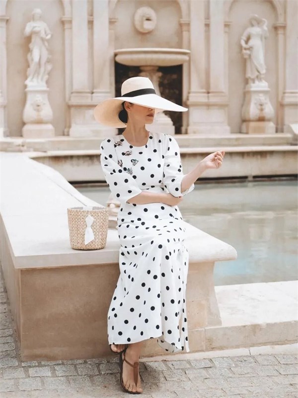 春日波点狂想曲：解锁复古时髦新密码