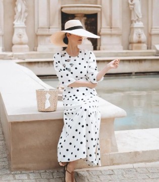 春日波点狂想曲：解锁复古时髦新密码