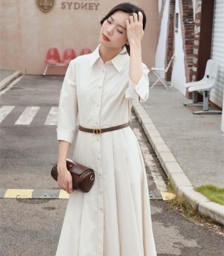 荣子女装2026春装：邂逅通勤与休闲的浪漫诗篇