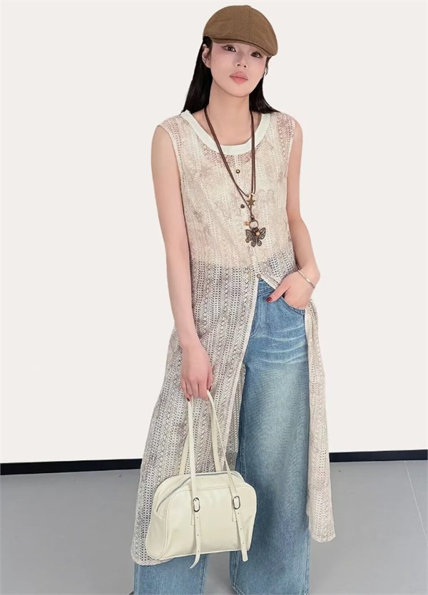 VIVIS薇薇希早春穿搭，于嫩芽与咖色间，晕染出氛围感诗画