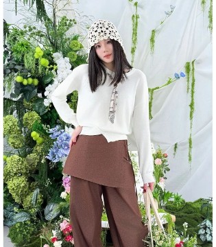 VIVIS薇薇希早春穿搭，于嫩芽与咖色间，晕染出氛围感诗画