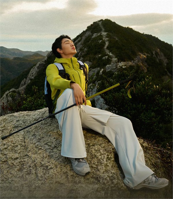 海澜之家远行茄克系列：科技赋能户外与日常，打造高性价比多功能穿搭方案