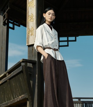 VIEAING薇迎2026“春山新绿”，轻盈高级穿搭