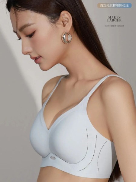 女人100内衣：聚拢有型，时尚百搭的魅力密码