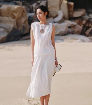 佐色ZOSOUL 2026夏季形象大片：“夏光织语”