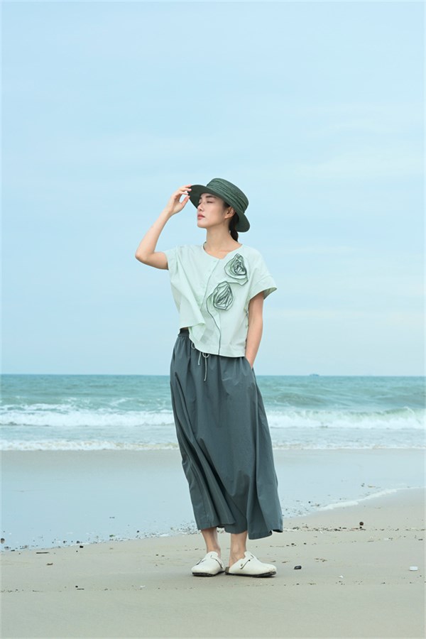 简与媄2026春夏焕新：邂逅浪漫休闲新风尚