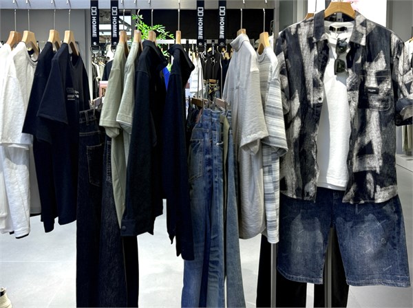 DD男装品牌：别让陈列拖垮业绩！新手必看的夏装陈列抄作业指南