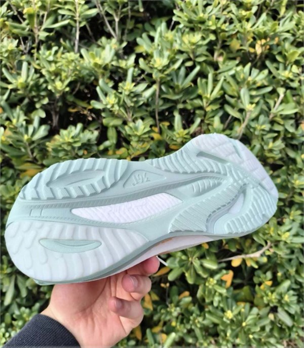 110元的神鞋？361°赤焰4深度测评：百元价位竟藏着国际线血统！