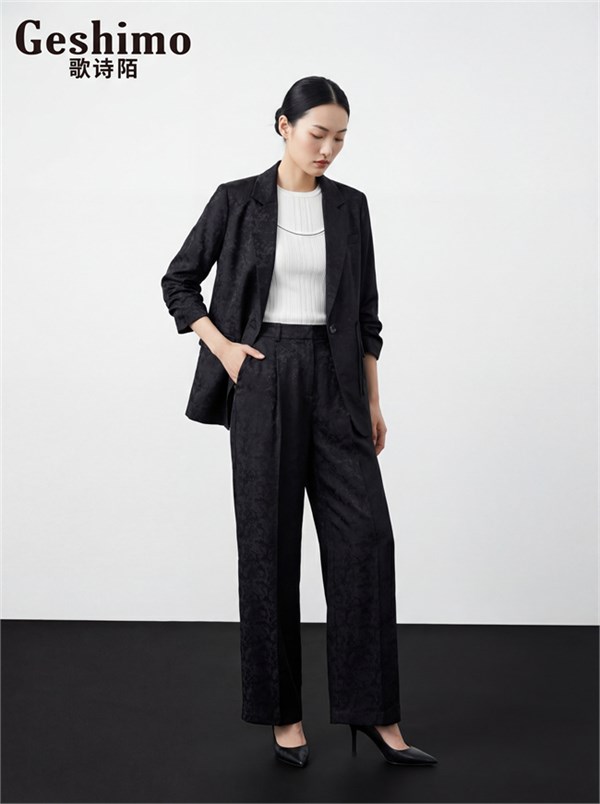 歌诗陌通勤套装，职场穿搭的宝藏之选，轻松打造专业形象