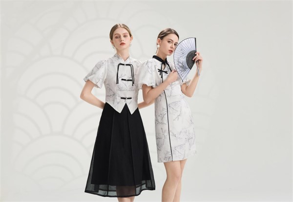 艾丽哲新中式连衣裙：碎花旗袍，邂逅东方雅韵的浪漫诗篇