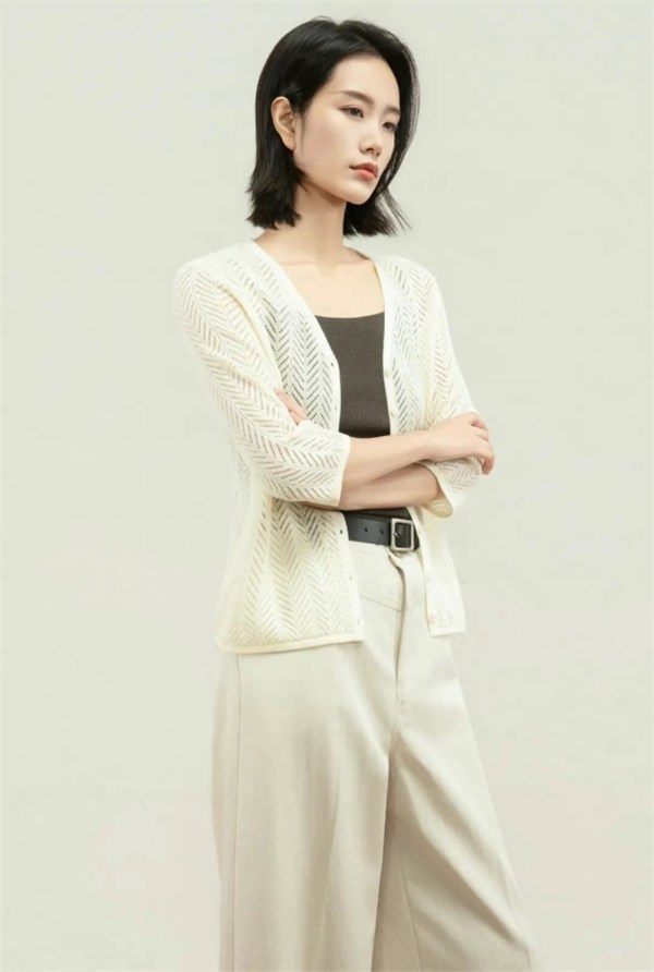 禾等HelenModa 以通勤之裳勾勒夏日格调诗篇