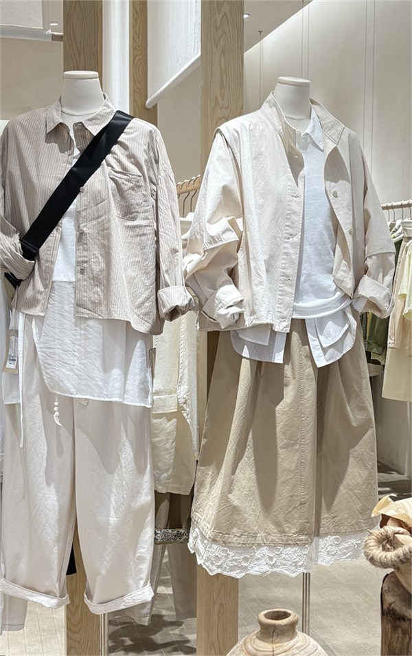 简与媄衬衫外套：凭借N种时髦穿搭公式，引领女装潮流风向