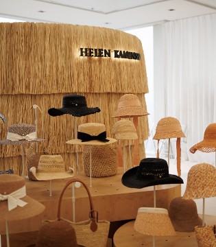 Helen Kaminski首度亮相上海时装周，以匠心叙事开启中国市场