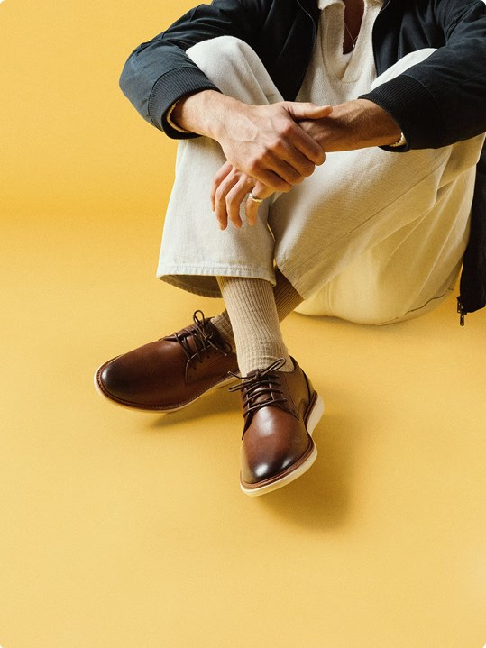 Clarks 布蘭丁系列 男士輕盈緩震商務正裝德比鞋 261793837 深棕色 42