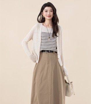 诗梦女装：米韵春风里，邂逅素简清欢之境