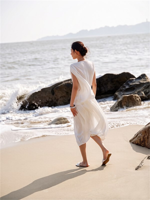 佐色(ZOSOUL) 2026春夏新品 | 以衣为诗，邂逅度假与都市的浪漫交织