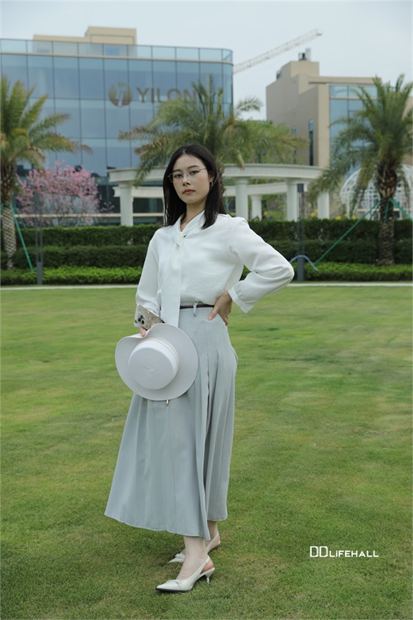 借DD女装2026夏新品，让通勤衬衫与甜美套装共舞夏日时光