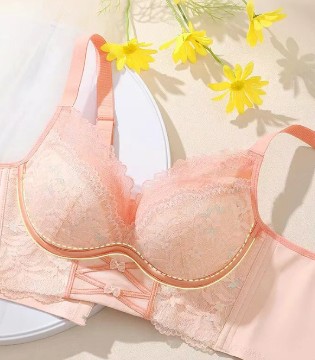 百分百女人内衣：撞色蕾丝绘梦，聚拢托杯塑韵，性感美背绽芳华