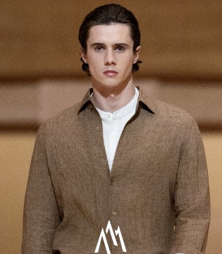 不费力的优雅，从一件意大利亚麻衬衫开始