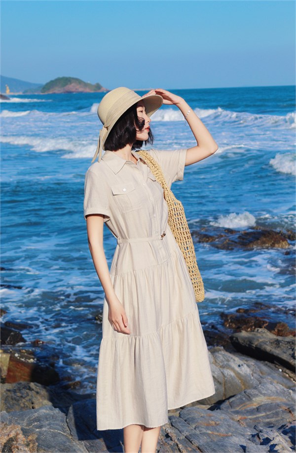 亚麻褶皱里，藏着一片未命名的海