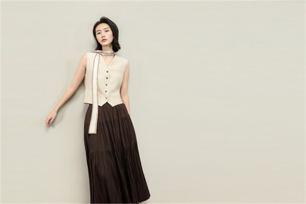 禾等女装:通勤新宠,解锁职场与生活的优雅密码