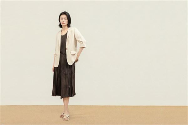 禾等女装:通勤新宠,解锁职场与生活的优雅密码