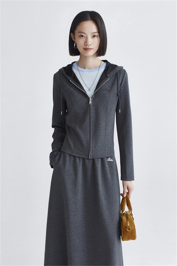 百图betu 2026春装新宠：黄外套点亮春日，深灰套装裙解锁高级休闲