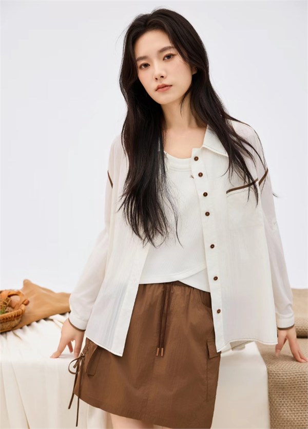 柚裳女装：于时光长河中，邂逅轻文艺的温柔力量