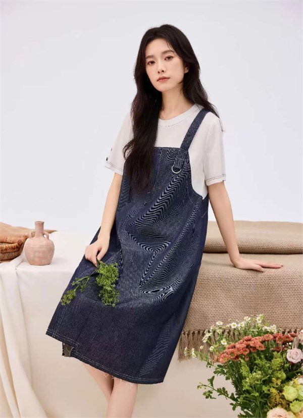 柚裳女装：于时光长河中，邂逅轻文艺的温柔力量