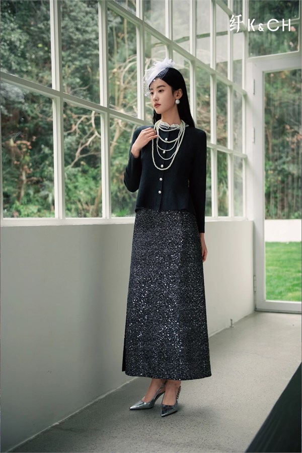 纤牌女装26春款：踏青季，赴一场与春天的时尚之约