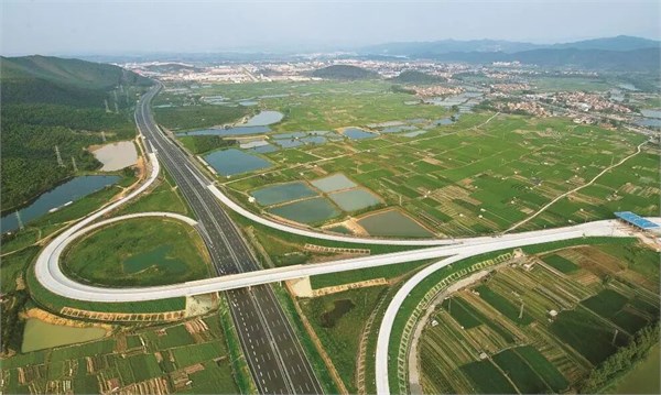 圣澳威斯：以品质为笔，绘就工程装领域的荣耀华章