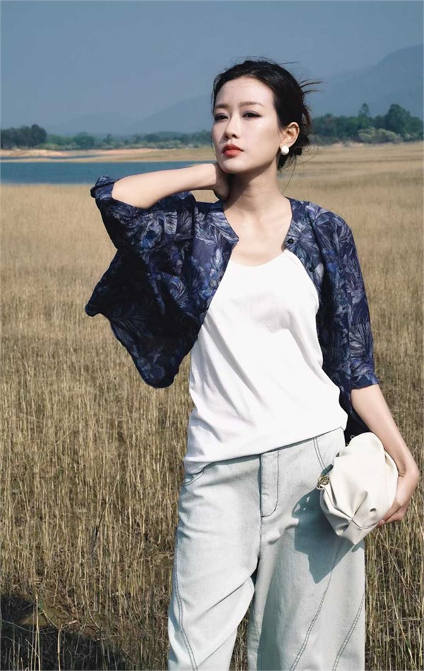 底色(Dins)2026夏款：邂逅国风雅韵，开启法式田园诗篇