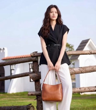 卡拉贝斯26夏款女装：解锁高级时尚的夏日密码