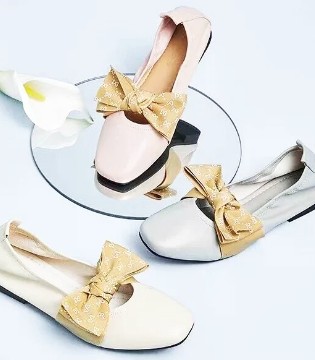 通勤路上的“足下精灵”，这两款平底单鞋闭眼入！