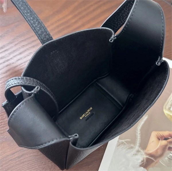 YSL圣罗兰Le 5à7 hobo：迷你可爱，装下你的精致日常