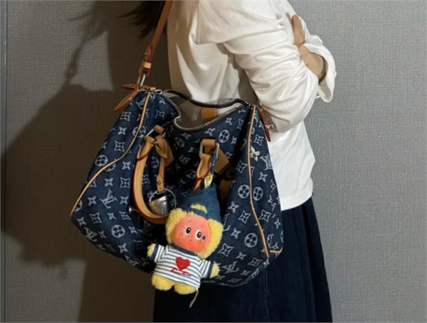 LV新玩法：大象灰与牛仔单宁，低调潮酷两不误